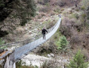 Und wieder eine Hängebrücke.