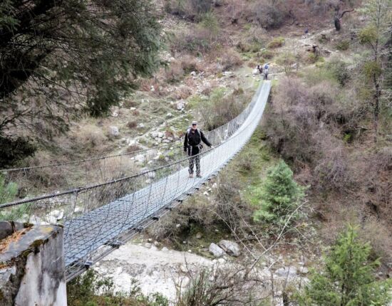 Und wieder eine Hängebrücke.