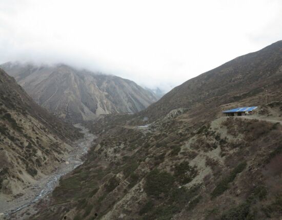 Weg nach Yak Kharka.