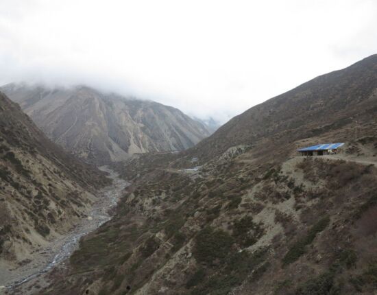 Weg nach Yak Kharka.