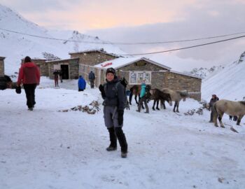 Thorong High Camp - die Sonne kommt hervor.