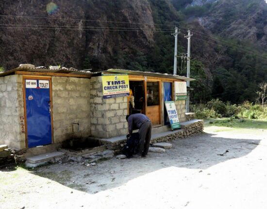 Kontrollposten in Tatopani.