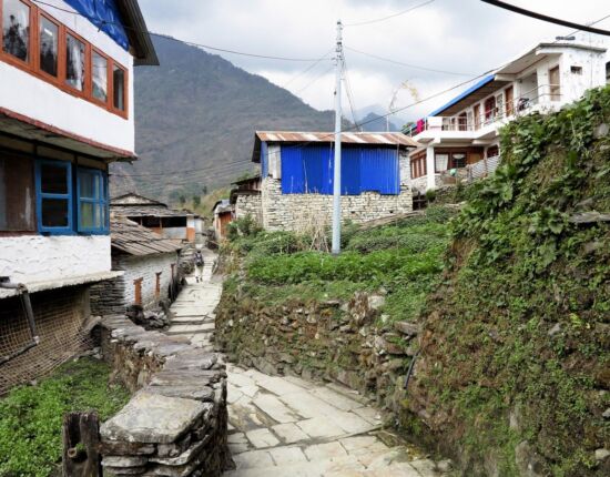 Auf dem Weg nach Sikha.