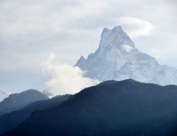 Machapuchare (Fishtail, 6.997 m) von Ghandruk aus.