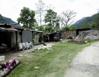 Auf dem Weg nach Nayapul.