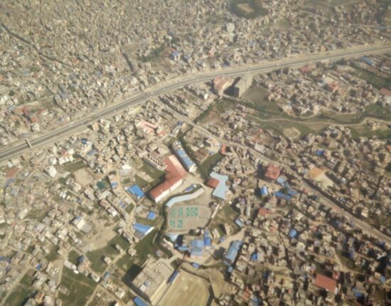 Im Landeanflug über Kathmandu.