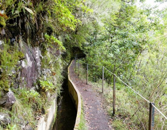 Levada do Furado - alle kritische Stellen sind gut gesichert.