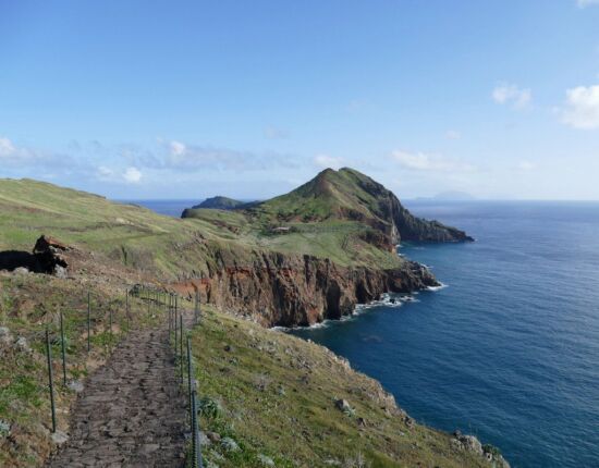 Ponta de São Lourenço - Morro do Furado.