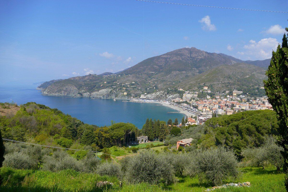 Blick hinab auf Levanto.