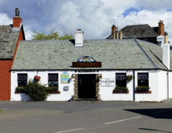 The Clachan - der älteste Pub in Schottland.