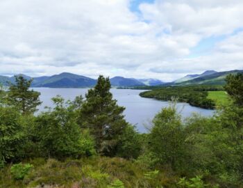 Loch Lomond und Ben Lomond.