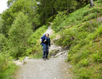 Auf dem Uferweg.