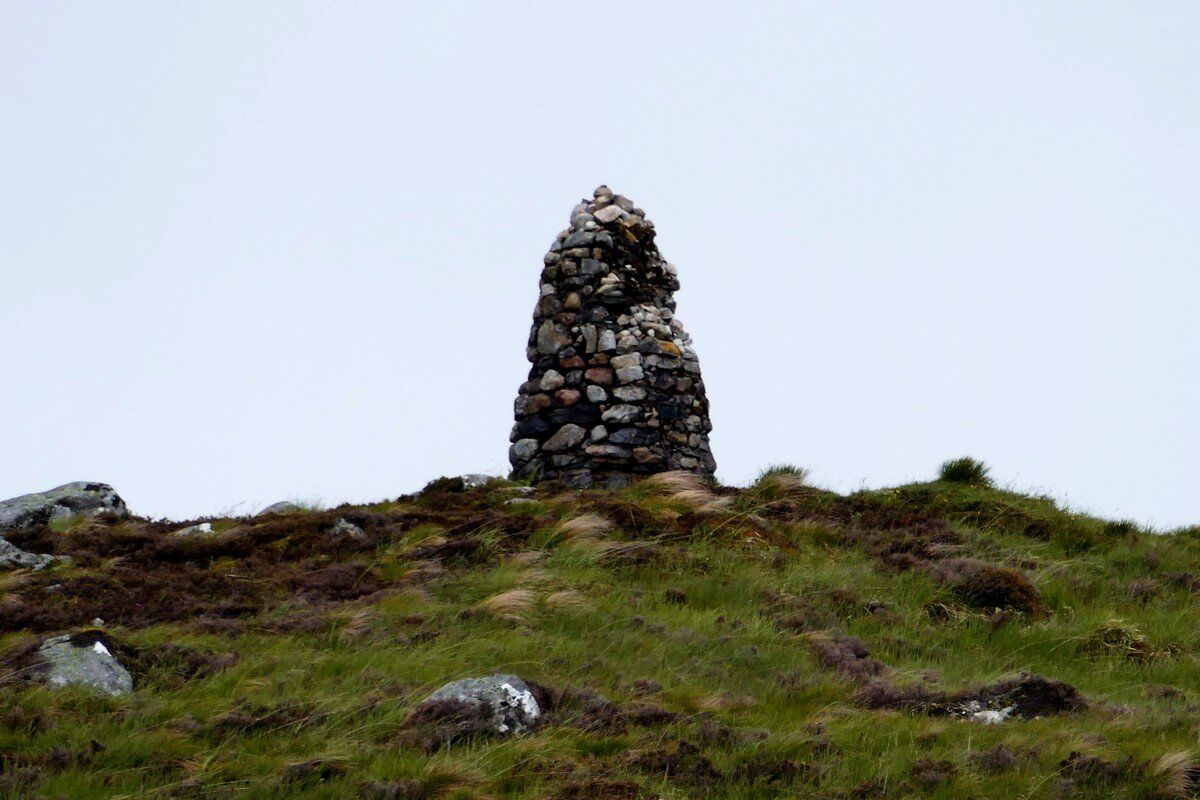 Gedenkstein für Peter Fleming.