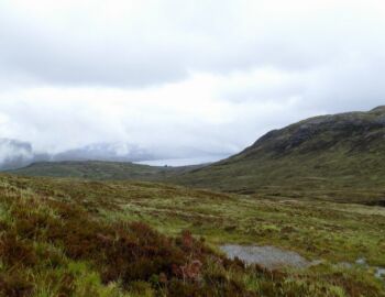 Abstieg nach Kinlochleven - Blick auf Blackwater.
