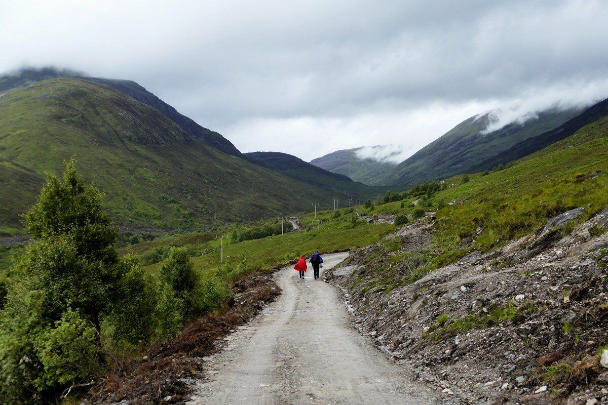 Auf der Militärstraße.