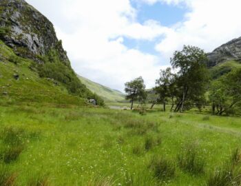 Tal bei den Steall Falls.