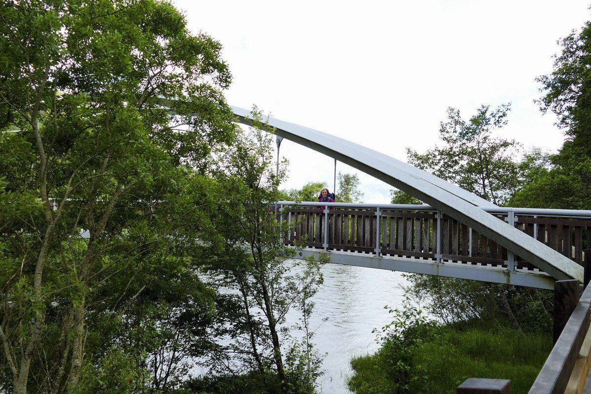 Brücke über den River Nevis beim Informationszentrum.