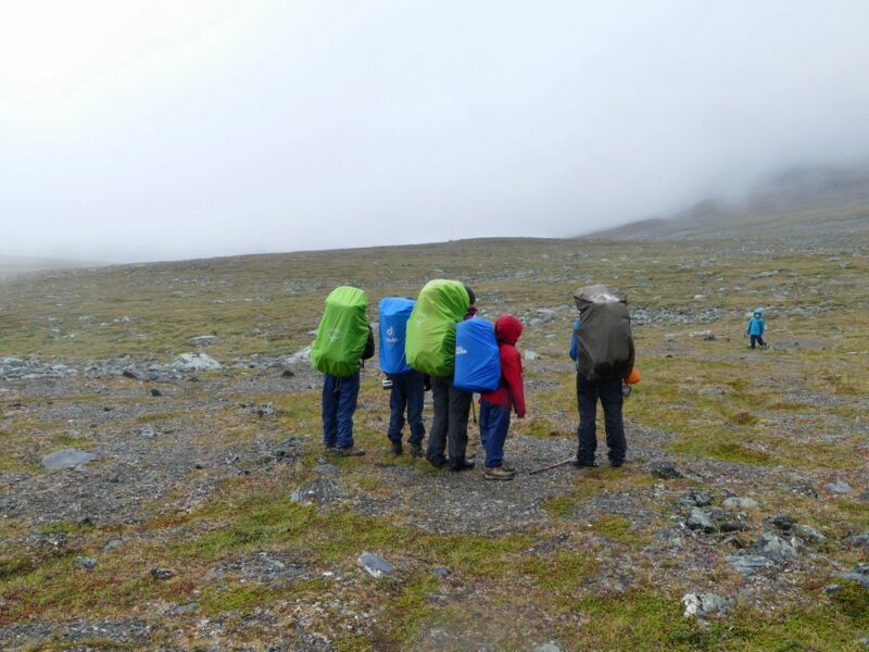 ... geht es wieder im Nebel runter nach Abisko.