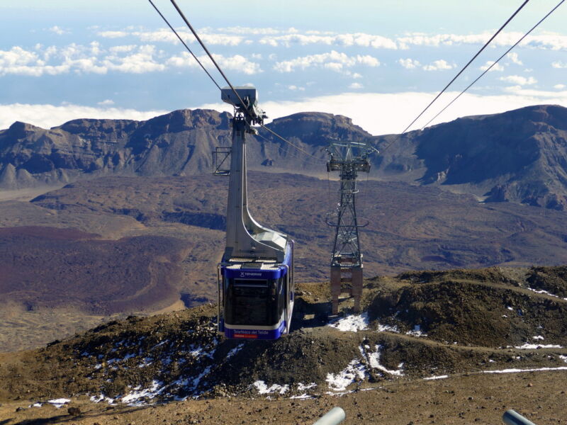 Mit der Seilbahn geht es in 8 Minuten wieder nach unten.