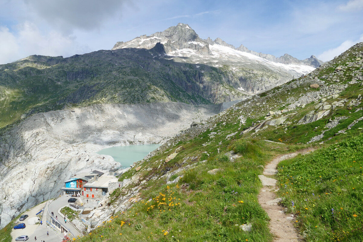 Ein erster Blick auf den Gletschersee.