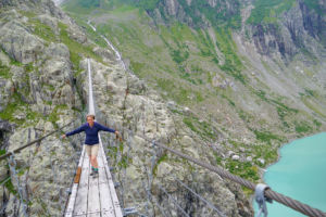 Auf der Triftbrücke.