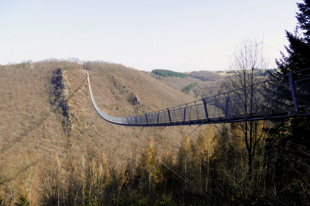 Blick von der Sosberger zur Mörsdorfer Seite der Brücke.