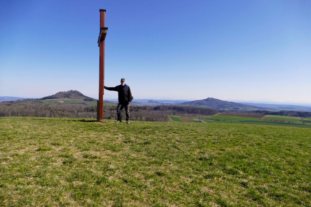 Bisberg - links Hohenhewen, rechts Hohenstoffeln.