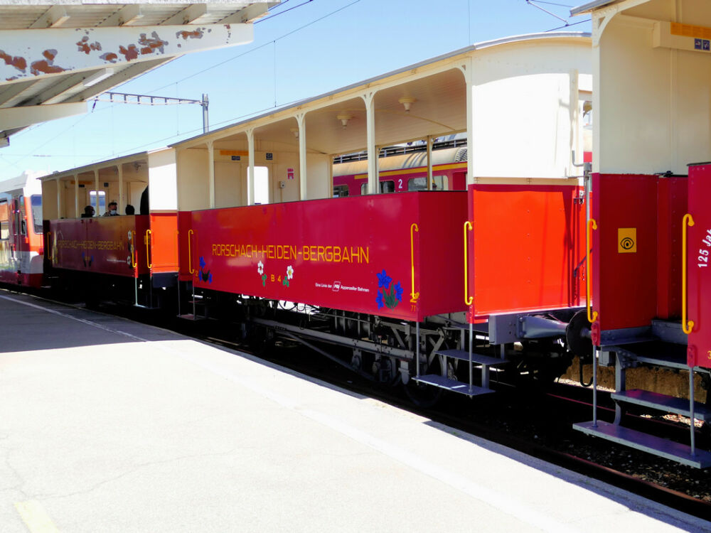 Mit der RHB-Zahnradbahn sind wir nach Heiden gefahren.