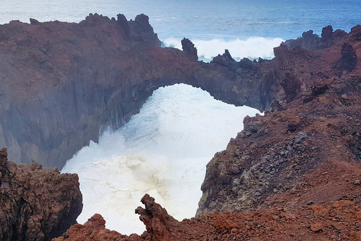 Auf dem Küstenpfad - Arco de la Tosca.