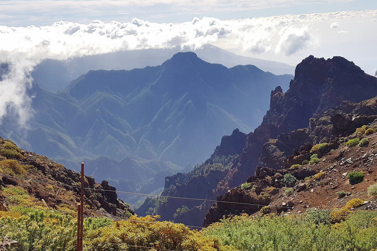 Blick in die Caldera und zum Pico Bejenado.
.